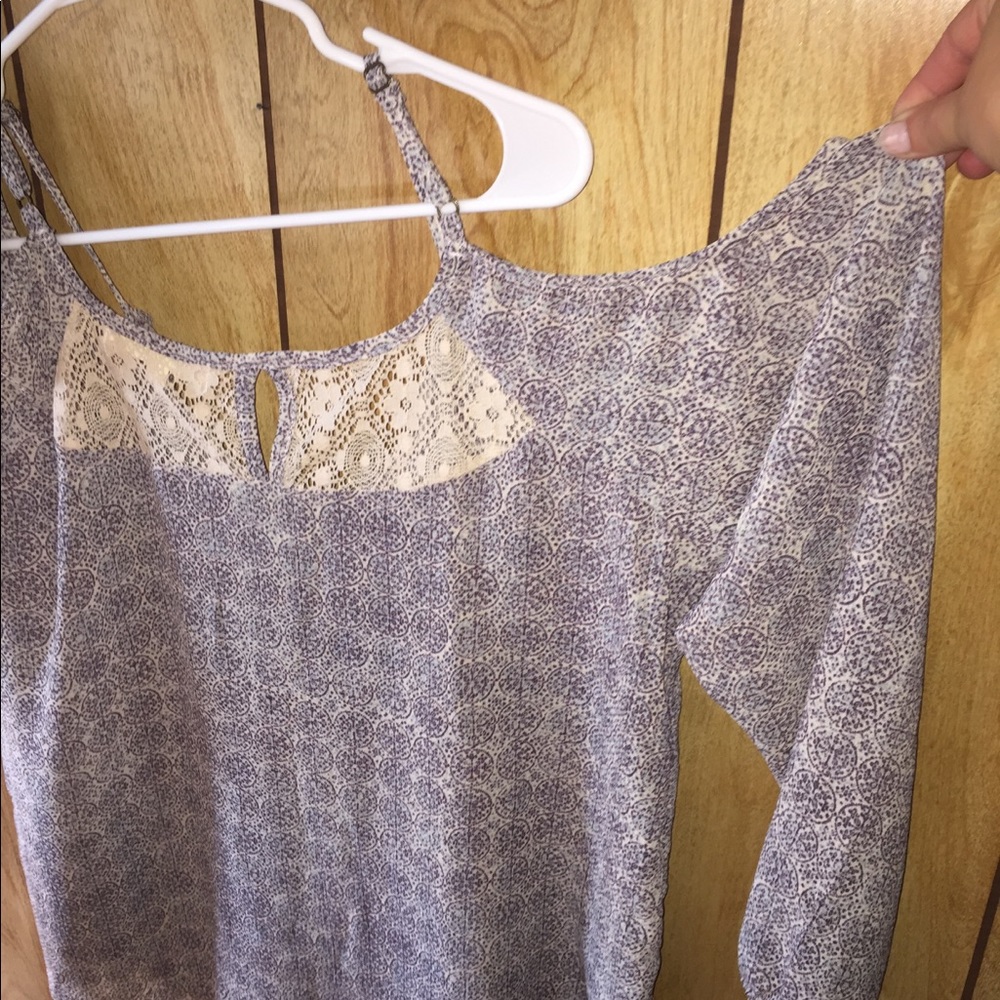 Rewind. Large Open Shoulder Patterned Blouse NWOT - Picture 3 of 6